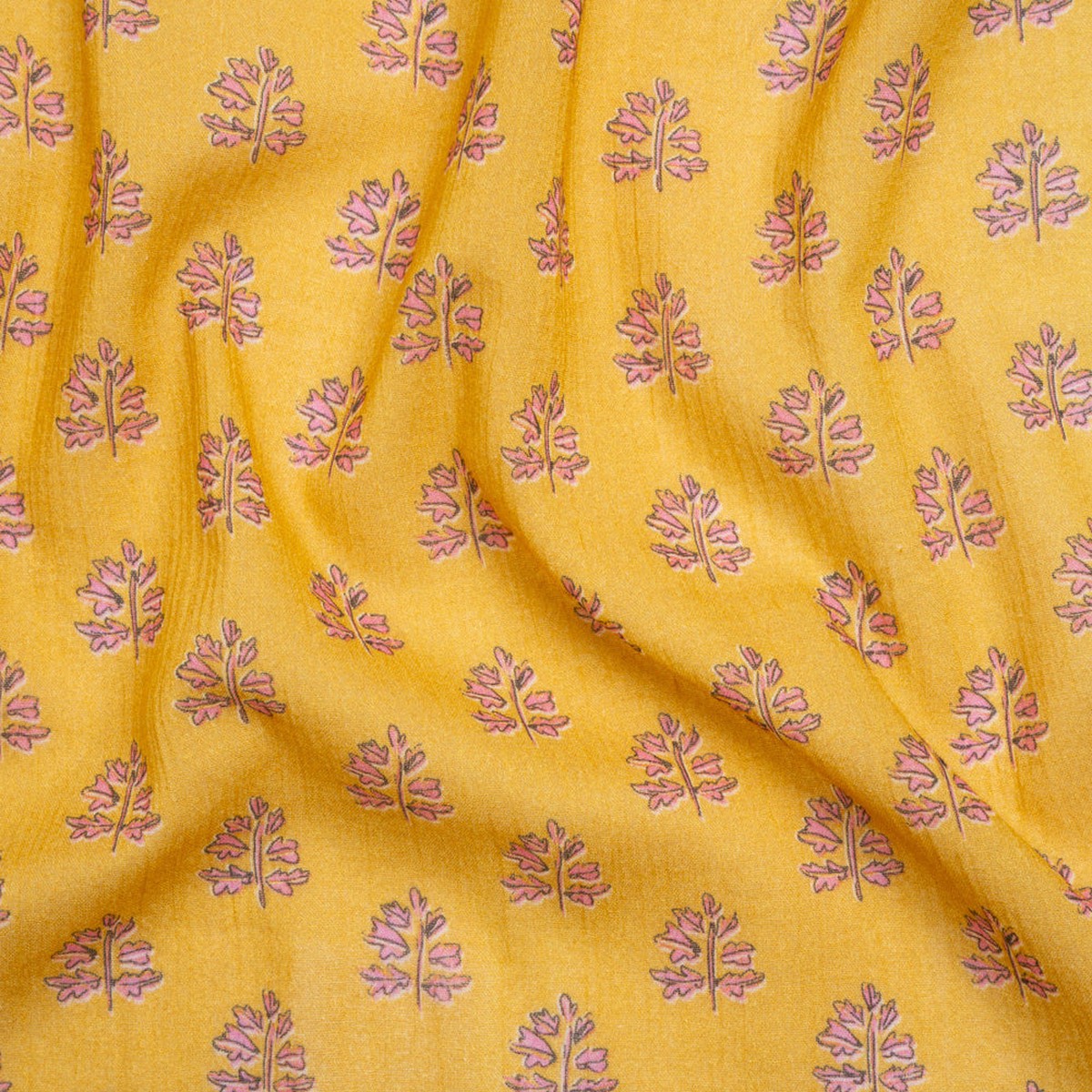 crinkled-cotton-gauzy-woven-print-yellow-and-pink-leaves-mood-exclusive-fields-of-gold