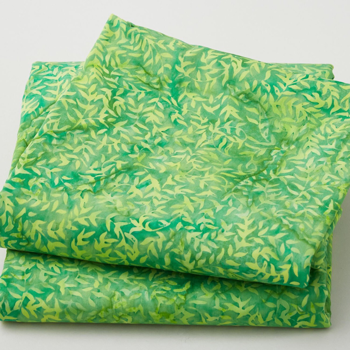 rainbow-batiks-favorites-vines-green-turtle-5-yard-cut