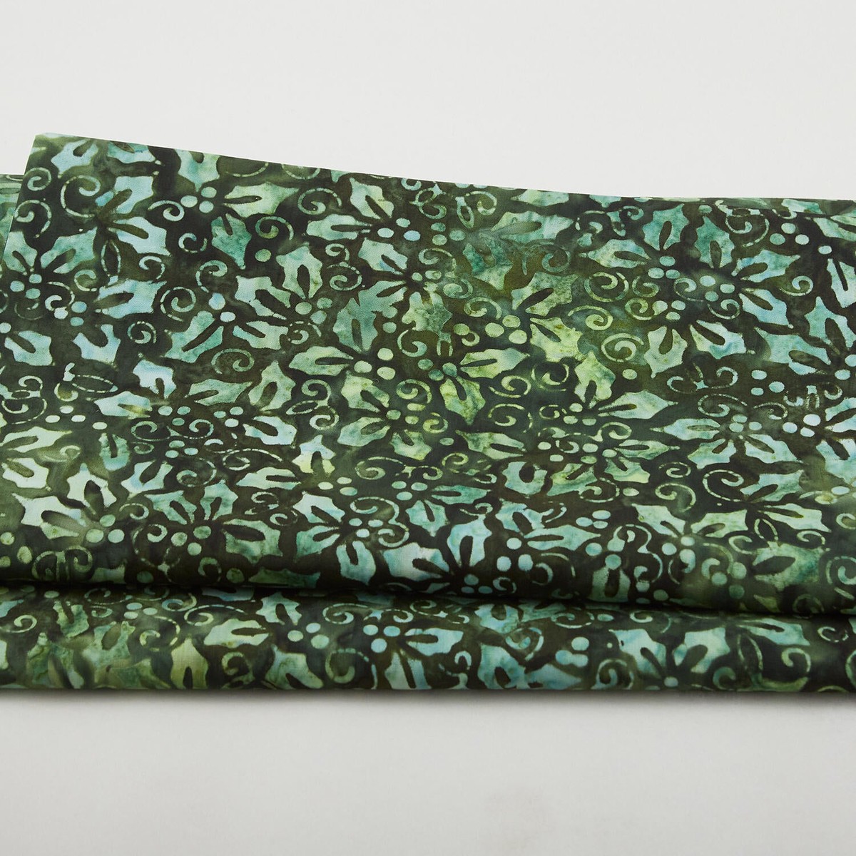 joyful-holidays-batiks-favorites-spruce-holly-2-yard-cut
