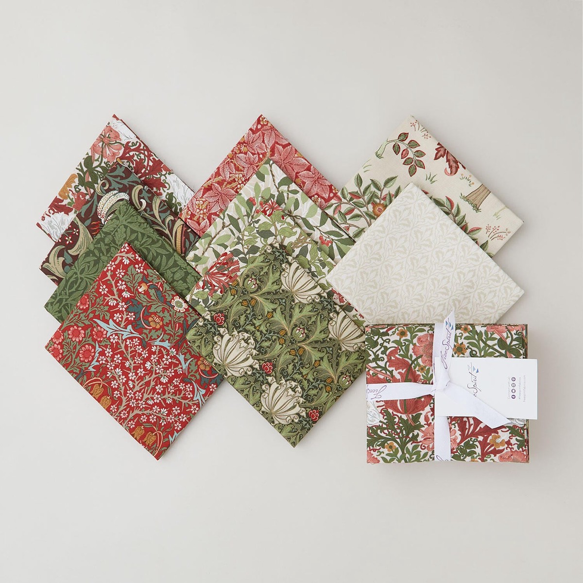 suffolk-holiday-fat-quarter-bundle