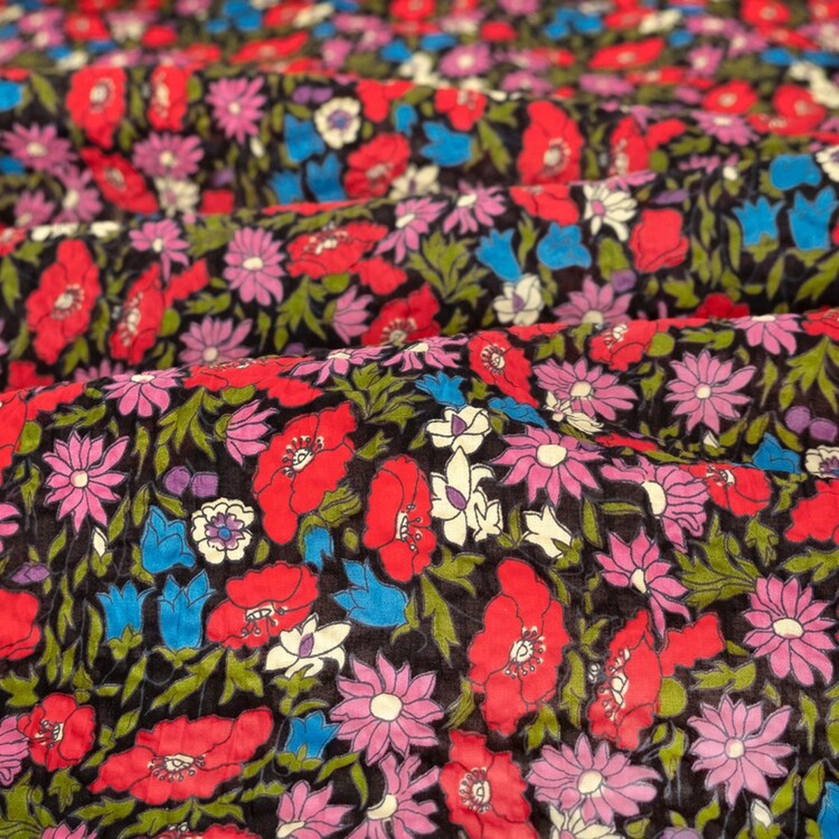 secret-garden-crinkle-cotton-black
