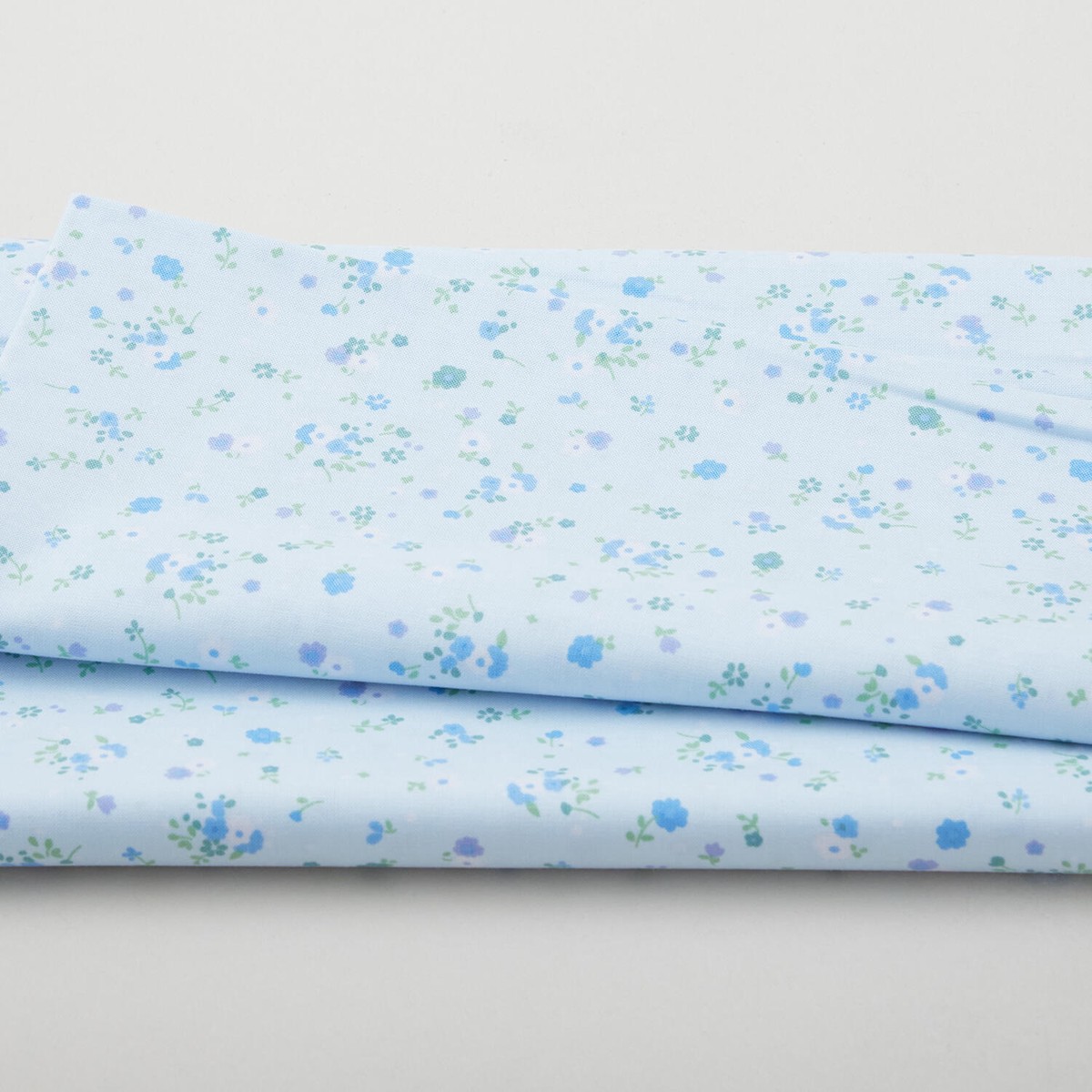 sleepovers-pajamas-blue-2-yard-cut
