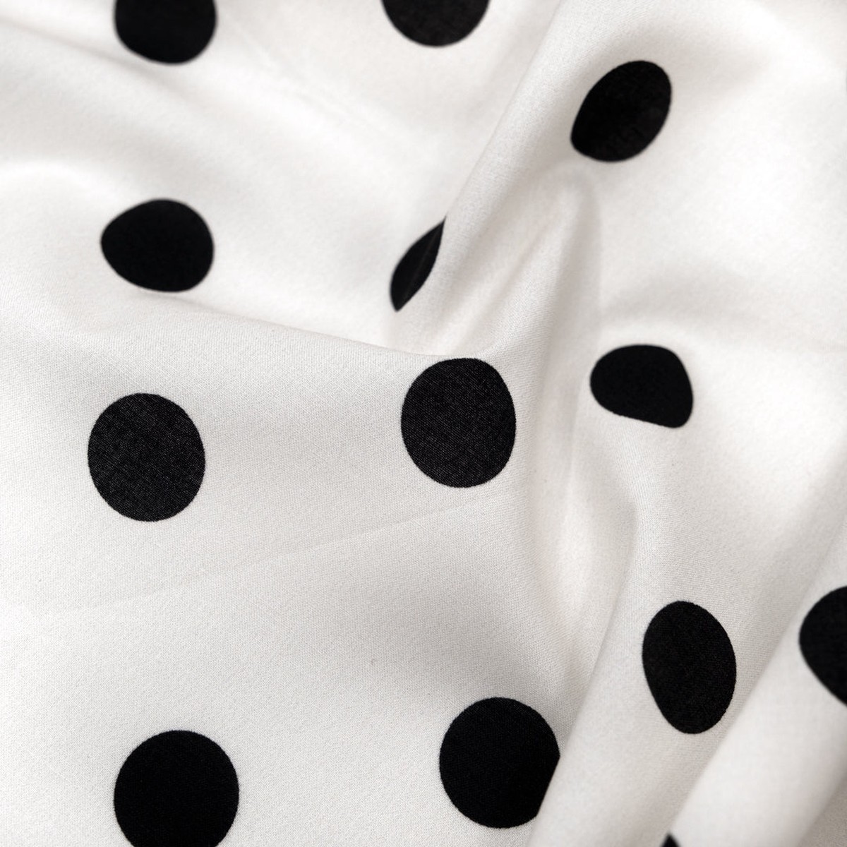 big-dots-printed-cotton-lawn-ivory-black