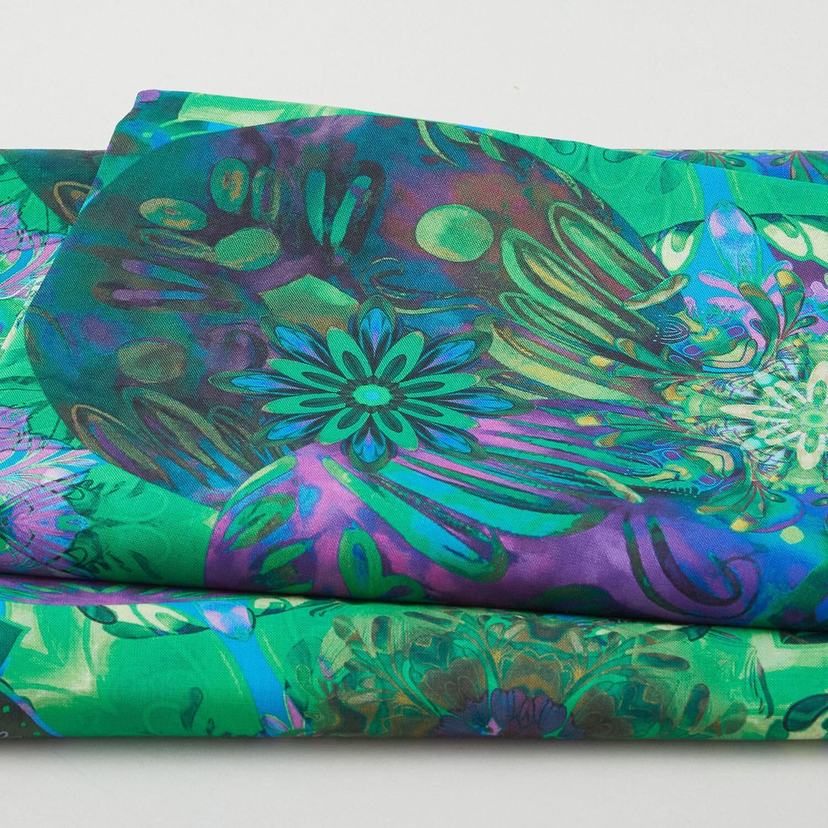 giverny-favorites-green-medallion-2-yard-cut