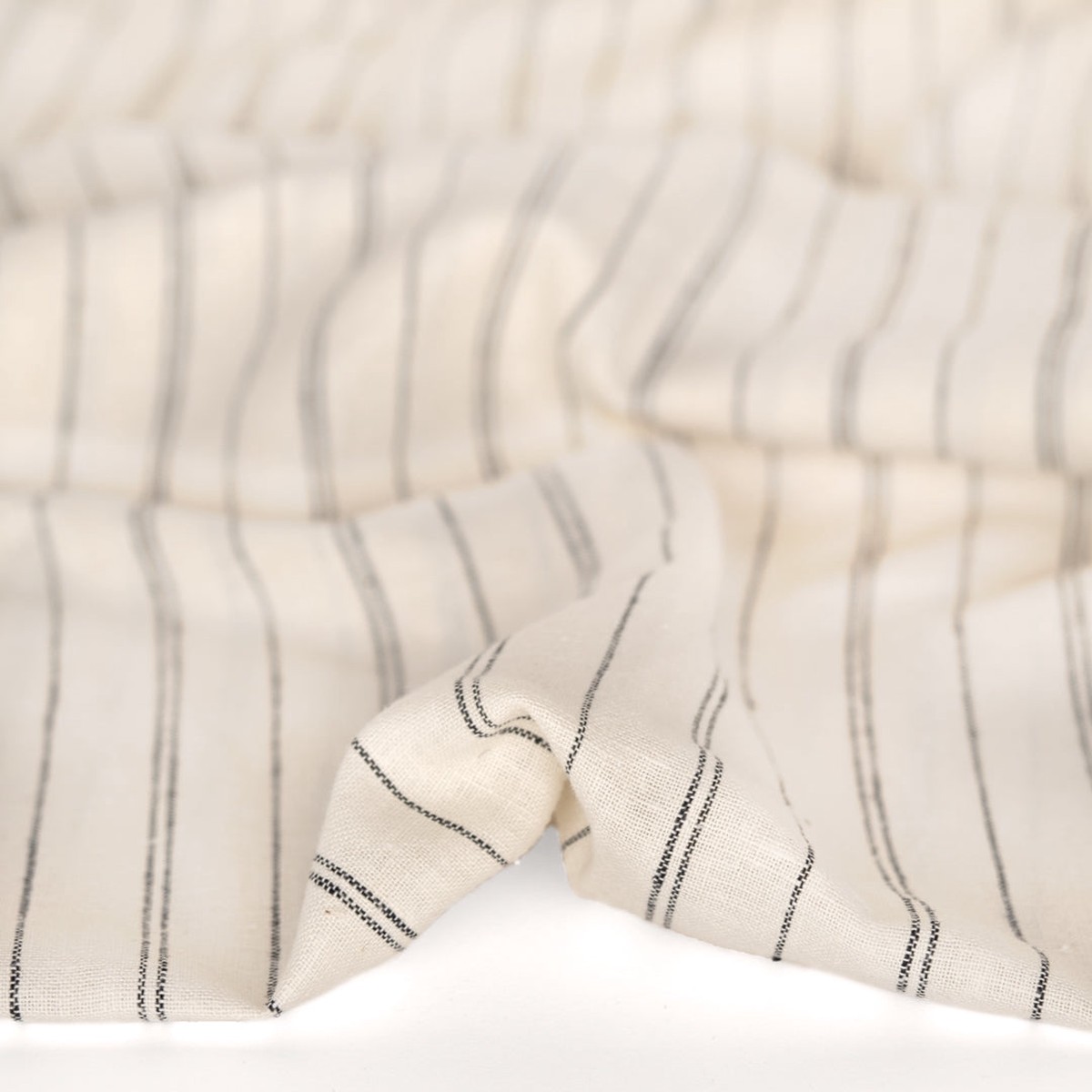 striped-hemp-organic-cotton-chambray-ivory-black