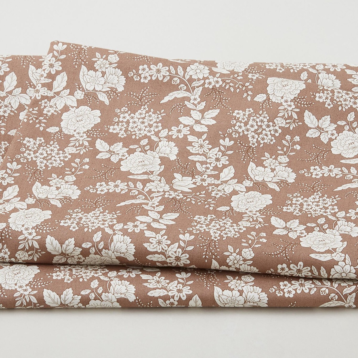 tranquility-floral-dark-taupe-3-yard-cut