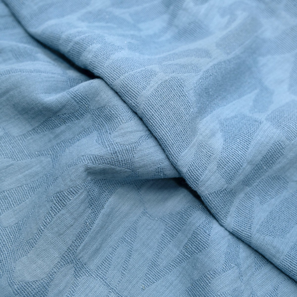 abstract-textured-cotton-blend-jacquard-pond