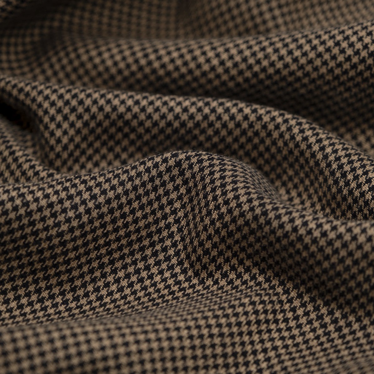 houndstooth-linen-cotton-blend-latte-black