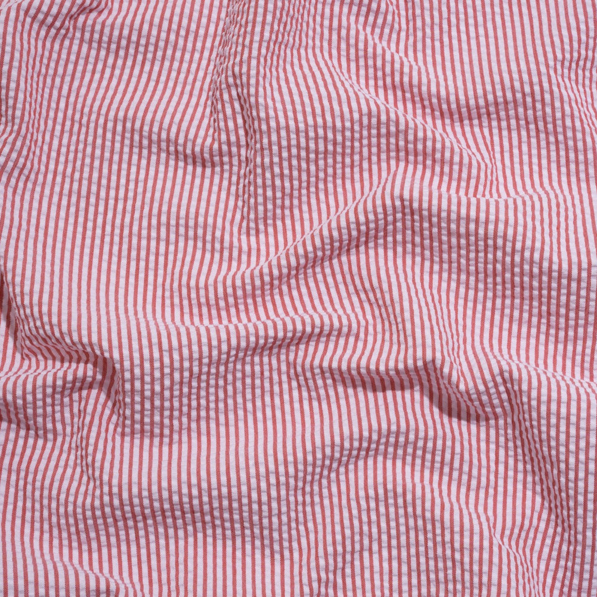 polyester-and-cotton-seersucker-red-and-white-candy-stripes-wylie-collection