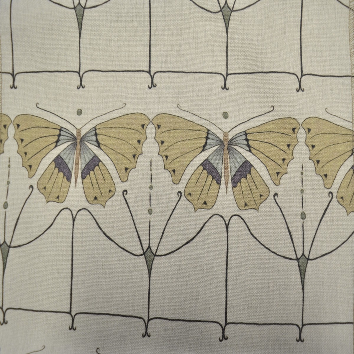 papillon-parchment-hamilton-fabric