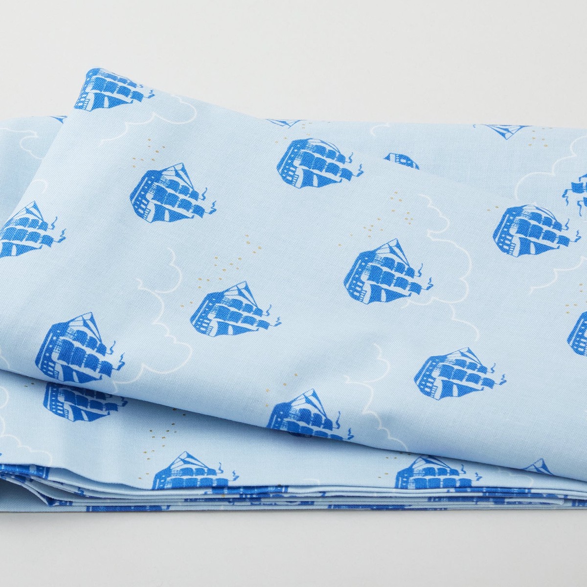 peter-pan-jolly-roger-cloud-metallic-2-yard-cut