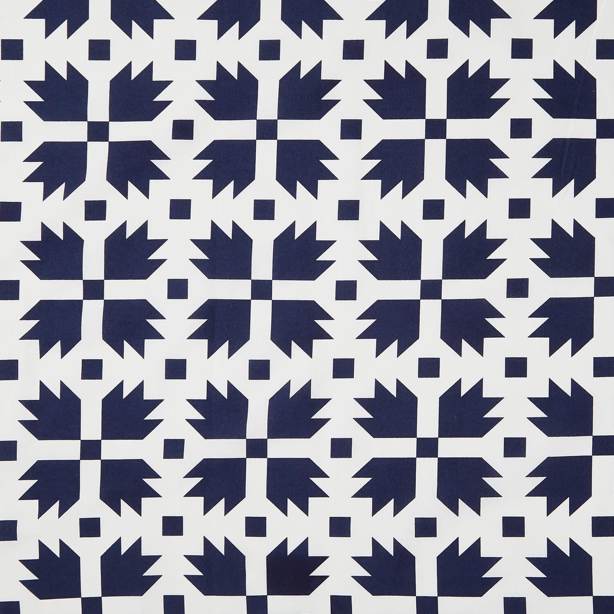 perfect-points-ii-bear-paw-navy-yardage