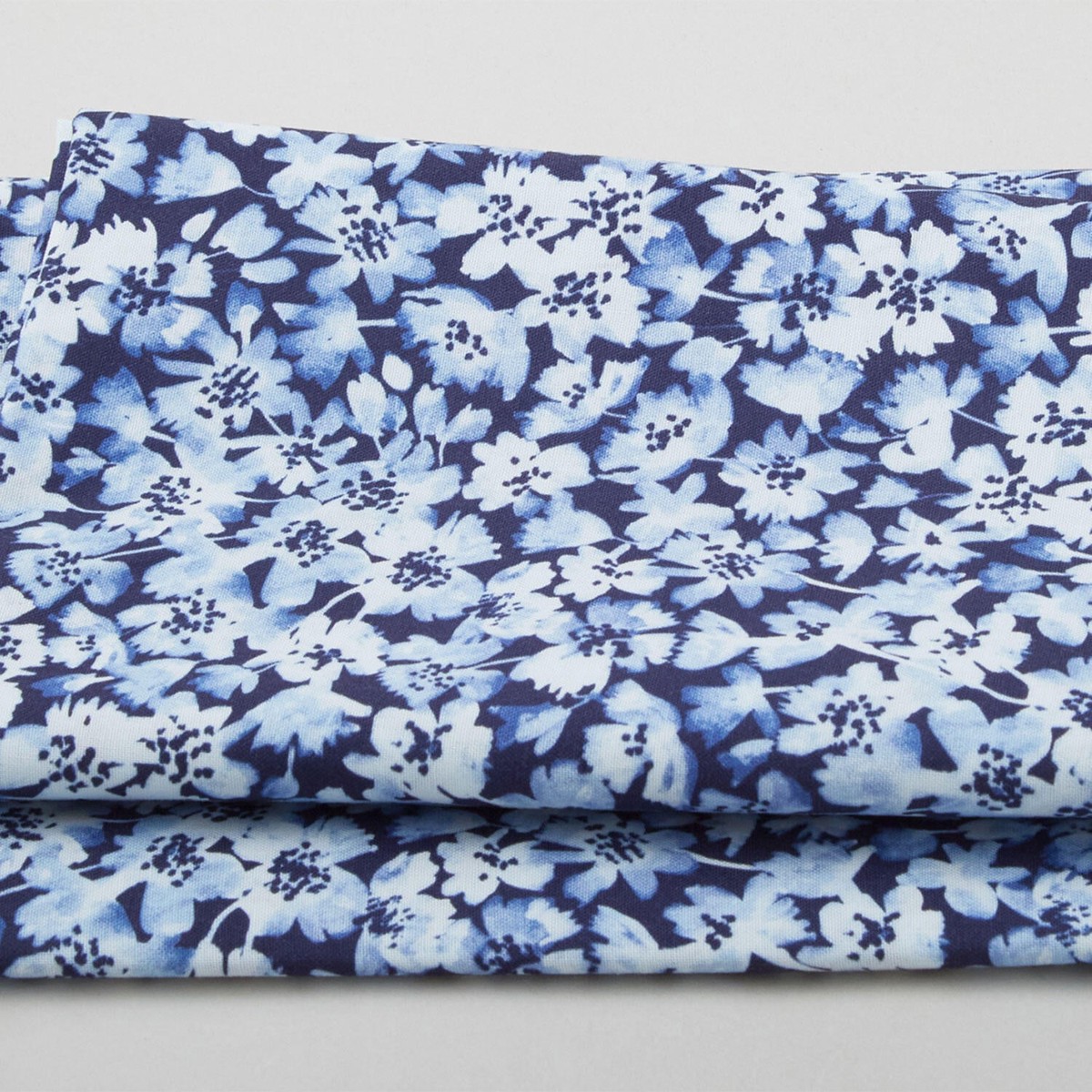 flora-bella-flower-fancy-navy-2-yard-cut
