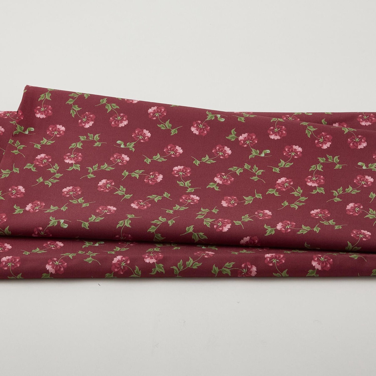 floral-fling-garden-rose-allover-plum-2-yard-cut
