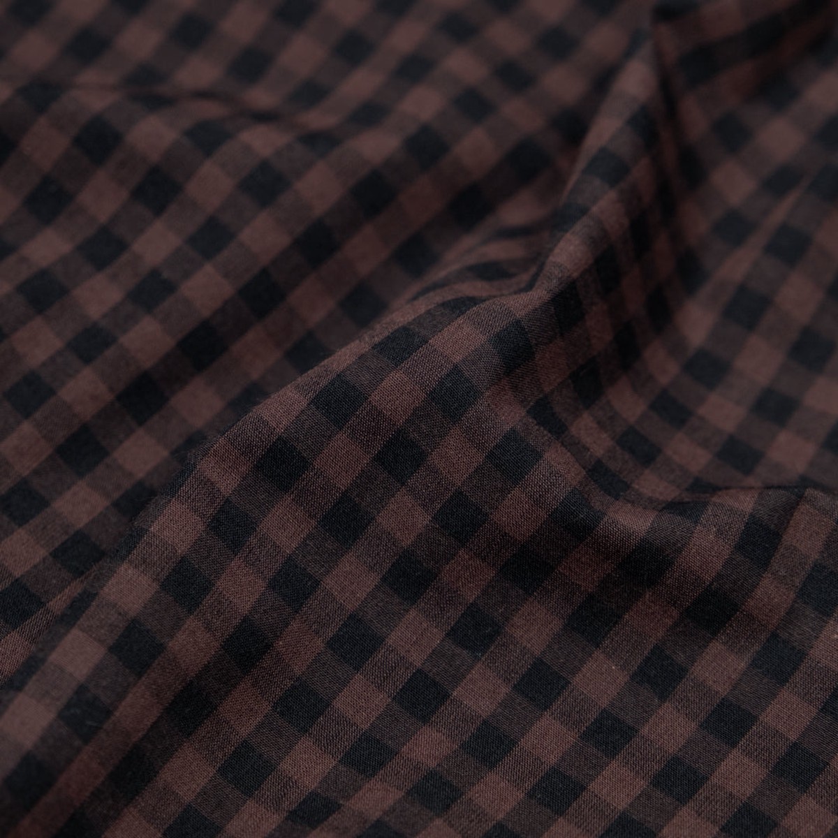 confetti-mini-gingham-cotton-shirting-clove-black