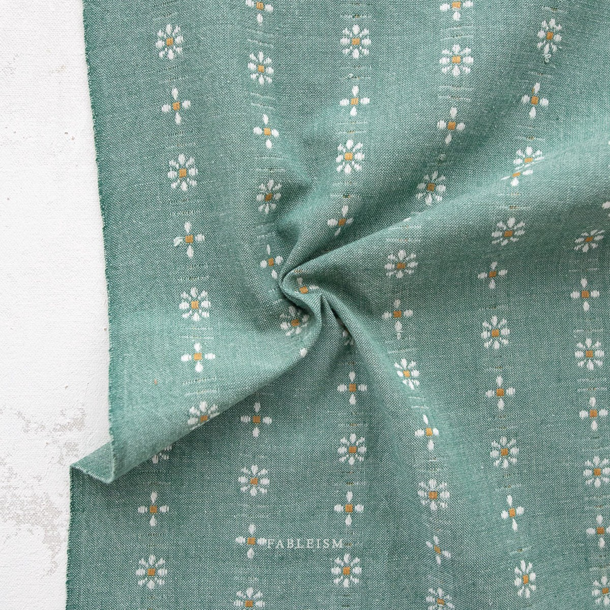 forest-forage-daisies-cotton-spring