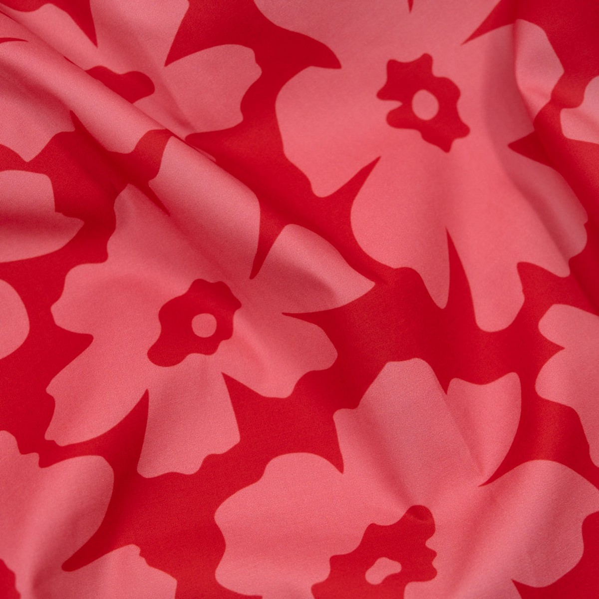 poppy-field-cotton-twill-shirting-cherry-taffy