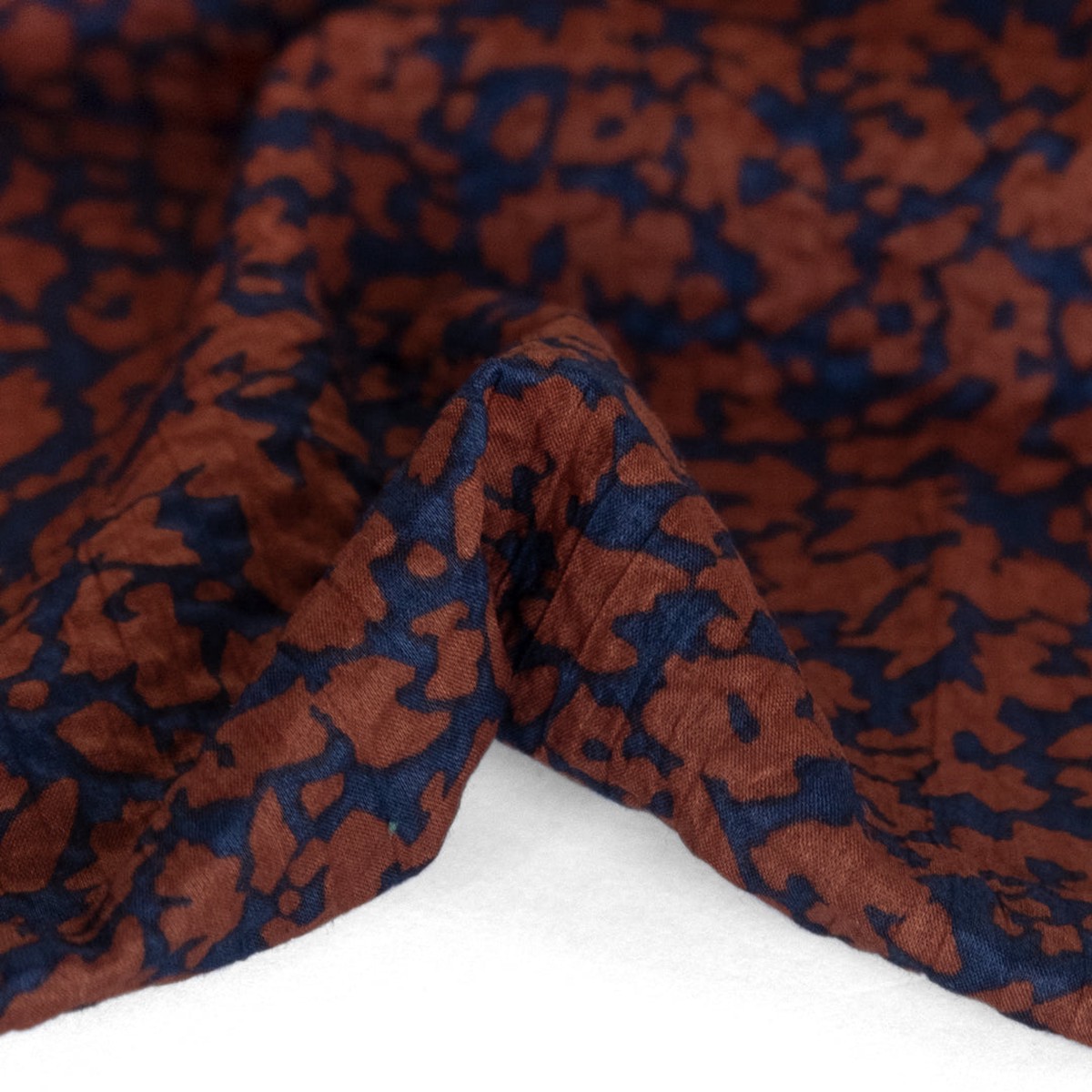 animal-print-crinkle-cotton-navy-chocolate