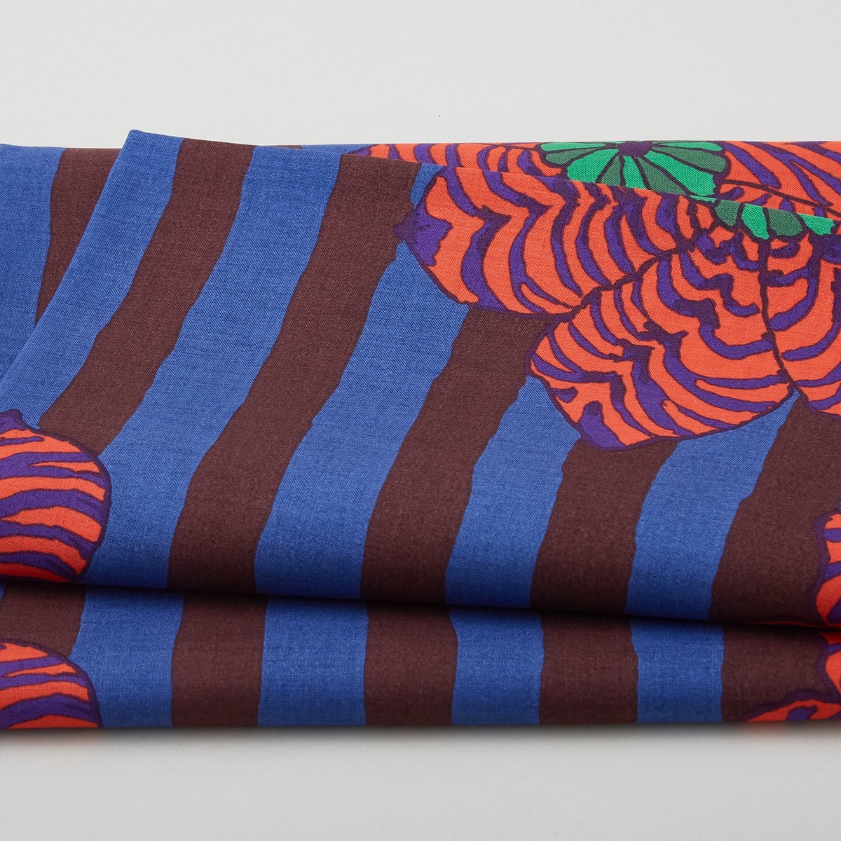 kaffe-fassett-collective-august-2023-zebra-lily-dark-2-yard-cut
