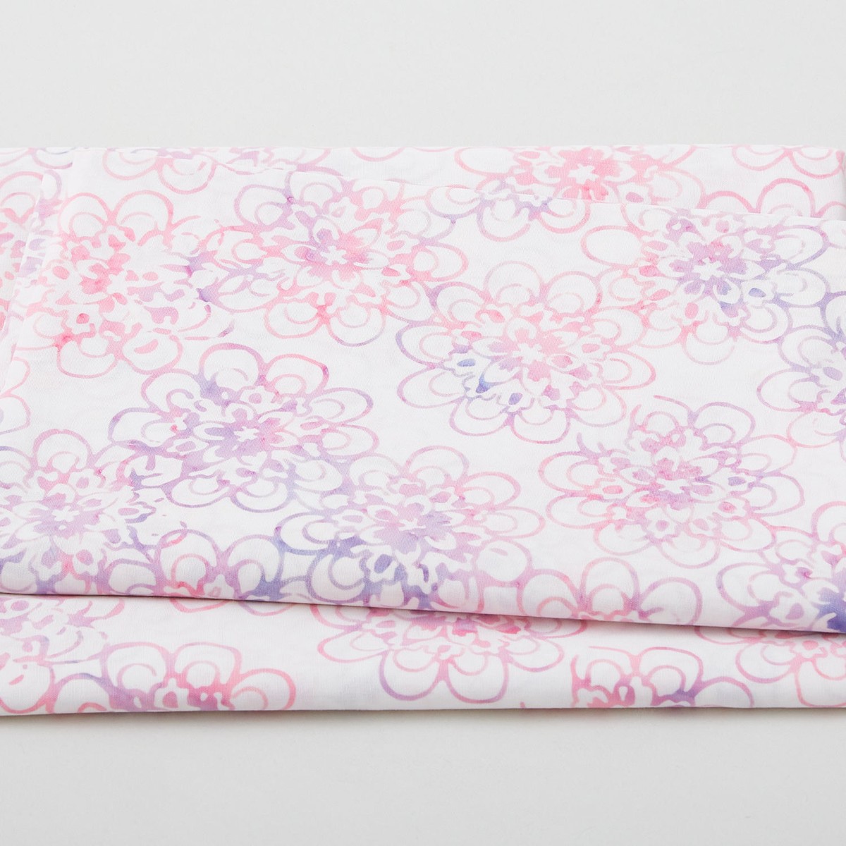 pixie-batiks-mums-lilac-2-yard-cut