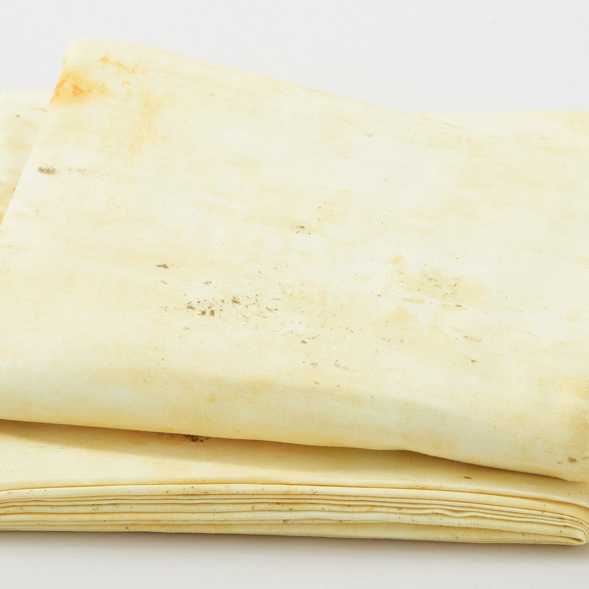 wilmington-essentials-vintage-texture-butter-yellow-3-yard-cut