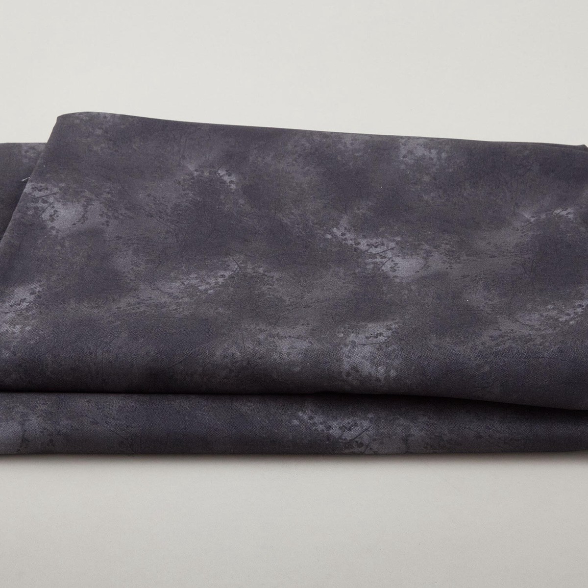 tree-top-delight-108-black-3-yard-cut