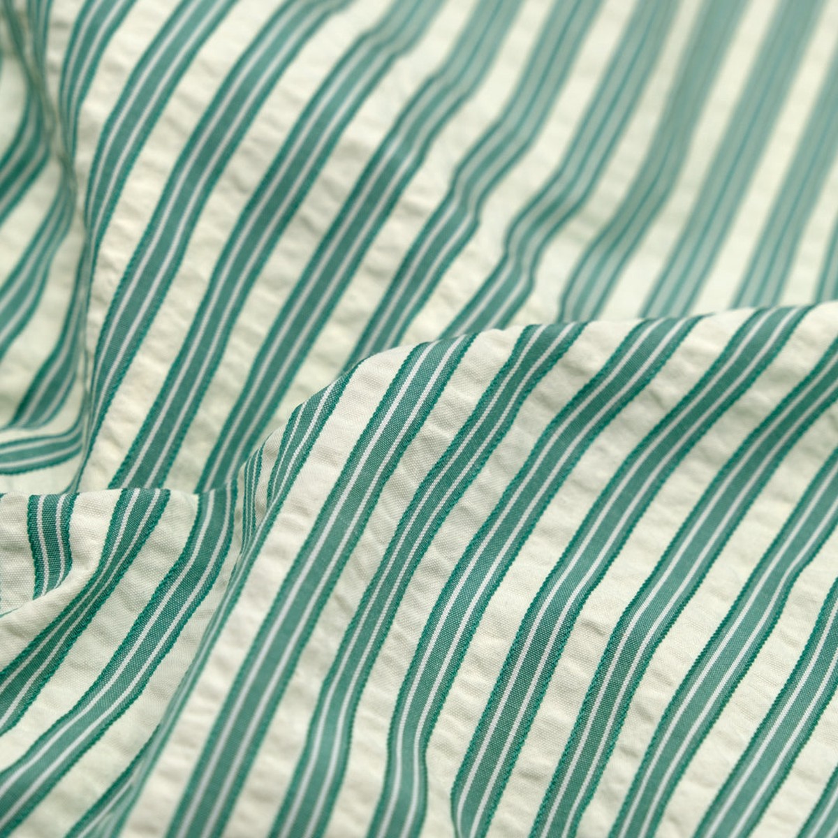 medley-stripe-poly-cotton-seersucker-viridian