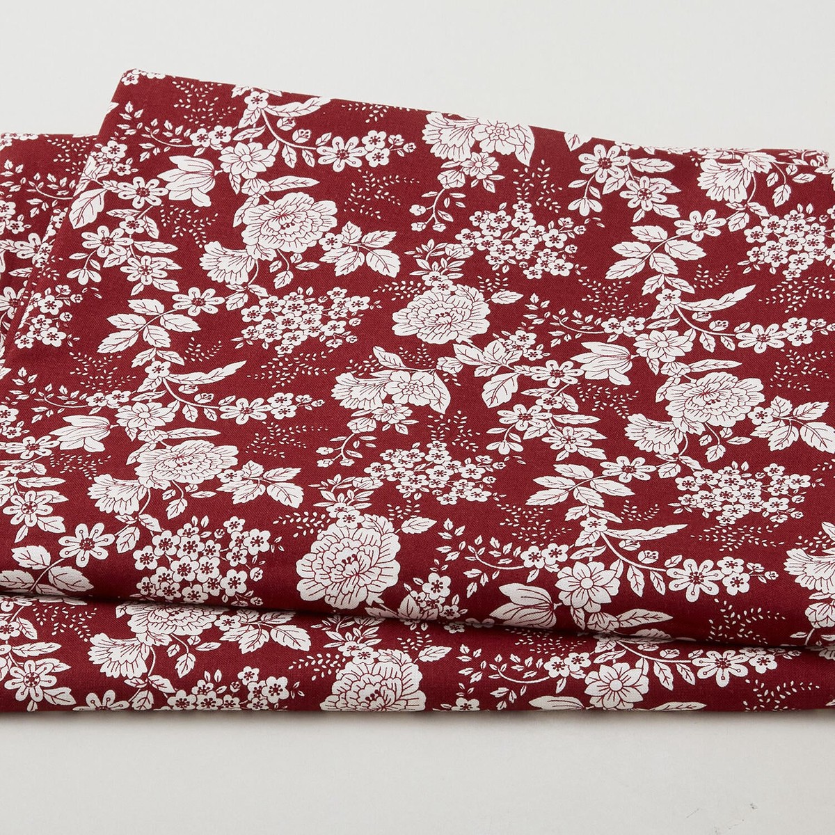 tranquility-floral-cranberry-3-yard-cut
